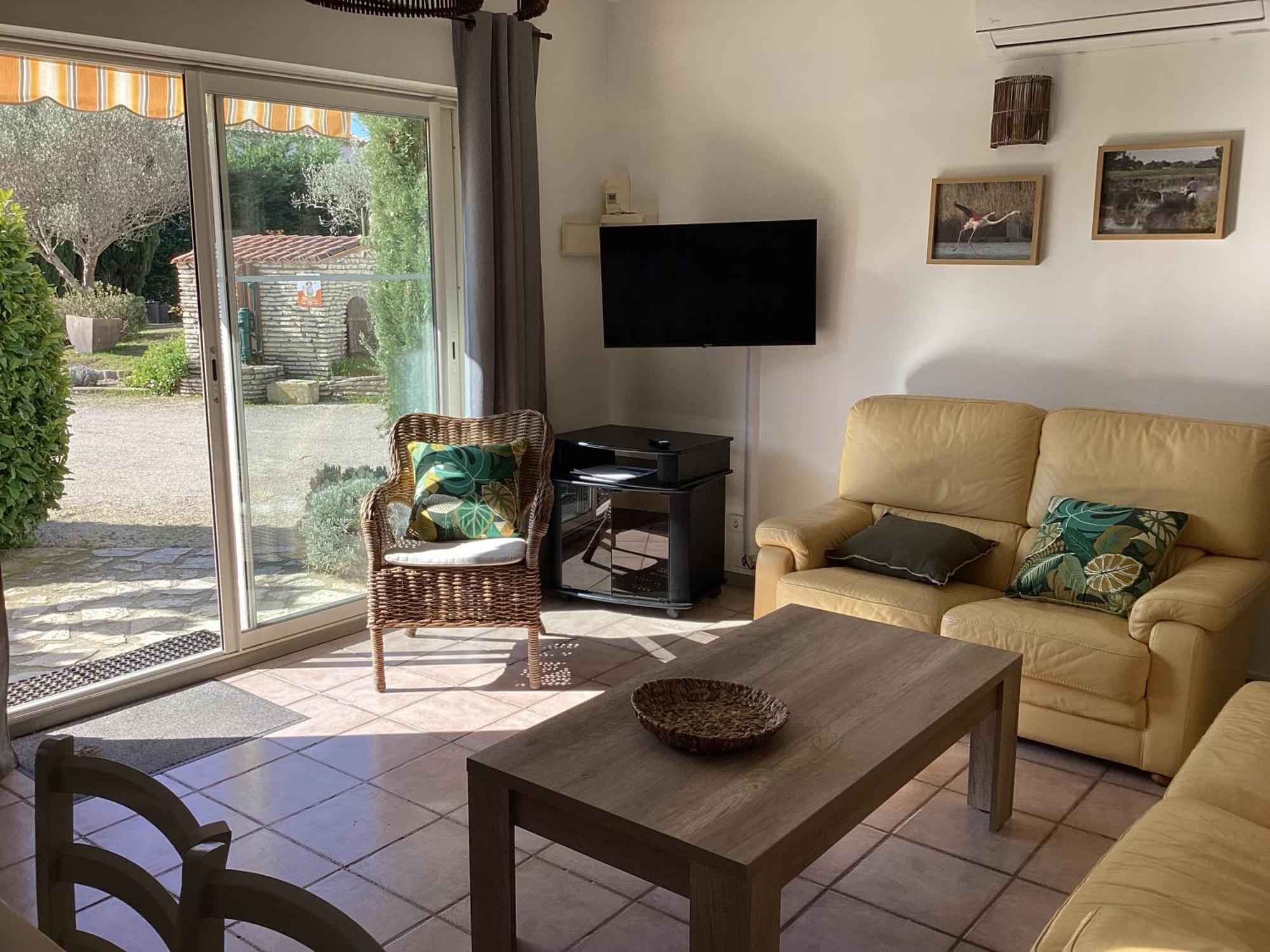 Le Gite De Lolivier En Provence Aramon Esterno foto